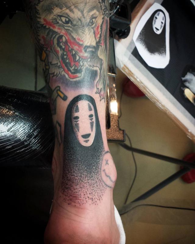 No face en dotwork