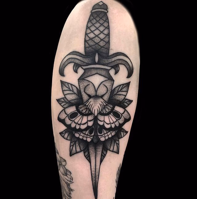 Stipple Dagger