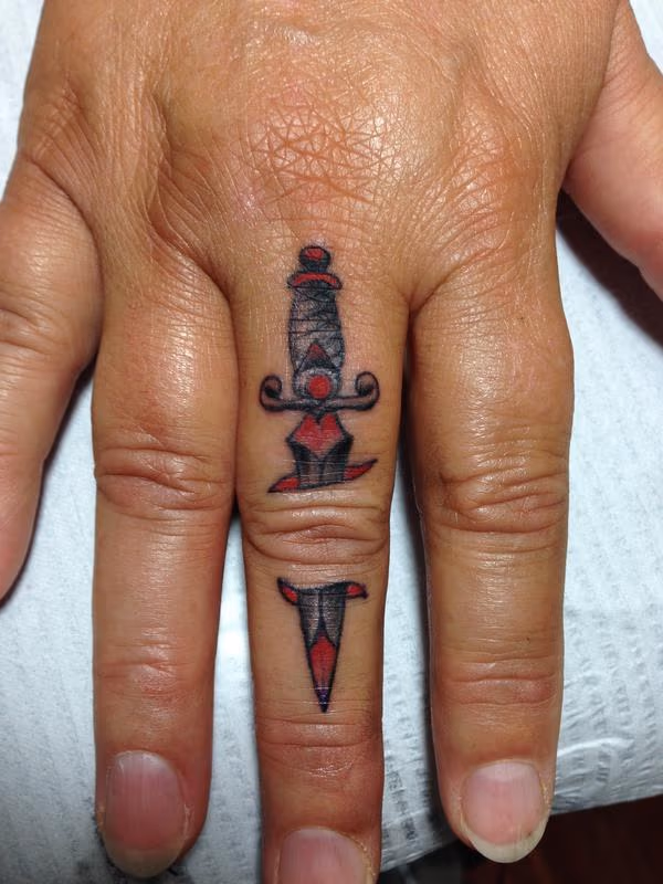 FINGER DAGGER