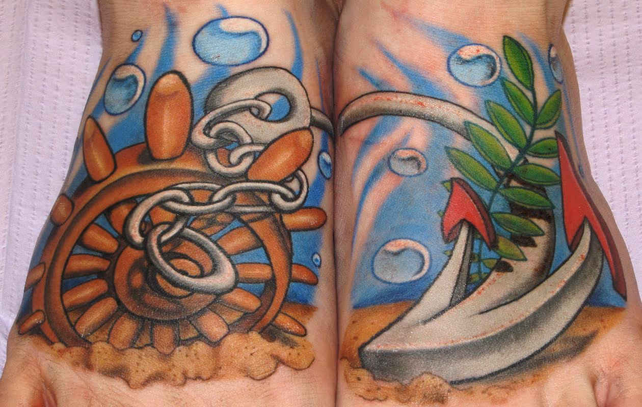 Captain's wheel and anchor