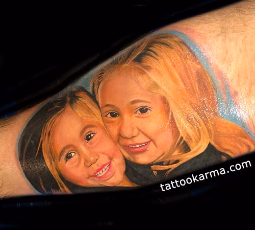 Portrait of 2 daughters