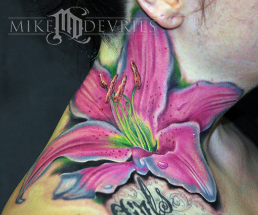 Lily neck