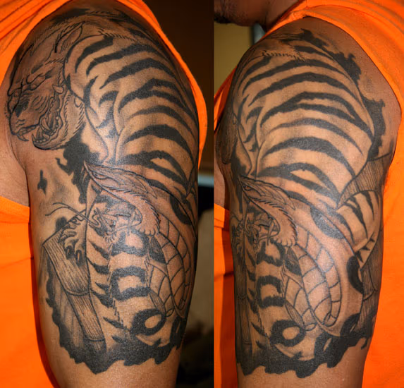 Nue tattoo