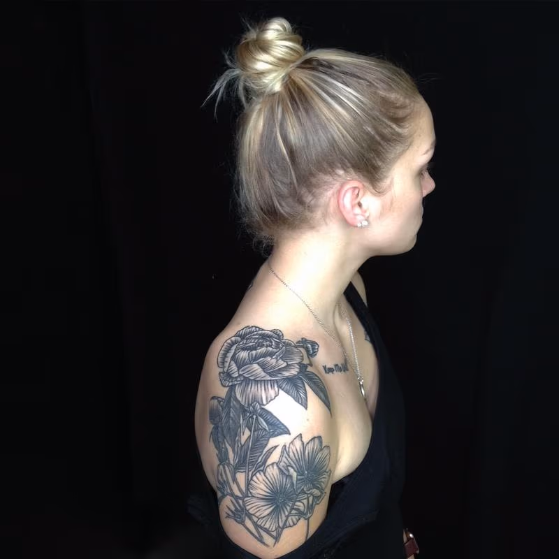 FLORAL SHOULDER TATTOO