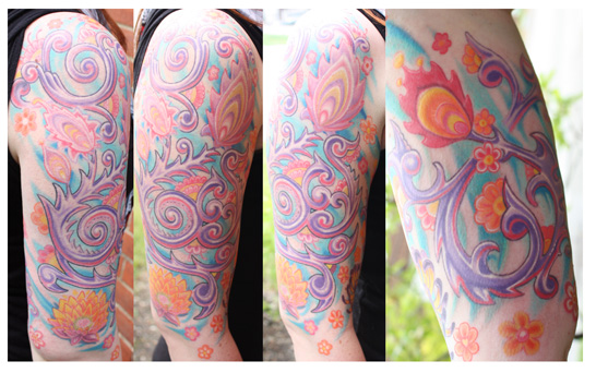 Color flower sleeve.