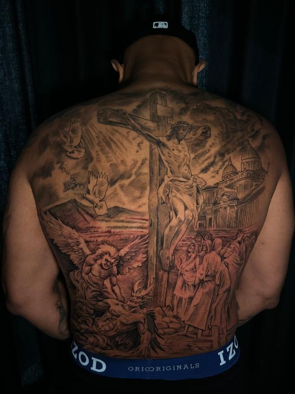Jesus’ Crucifixion backpiece by @steviemonietattoos
