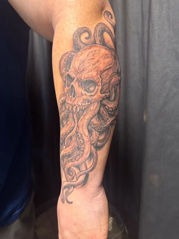 Skull Octopus by @steviemonietattoos