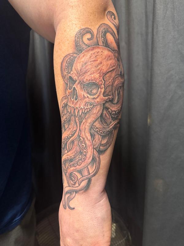Skull Octopus by @steviemonietattoos