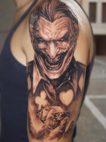 Joker and diamond half sleeve
