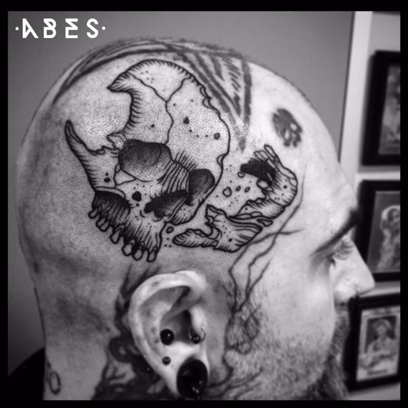 SKULL HEAD