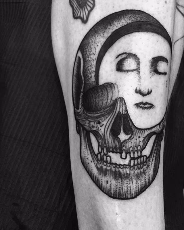 moon skull