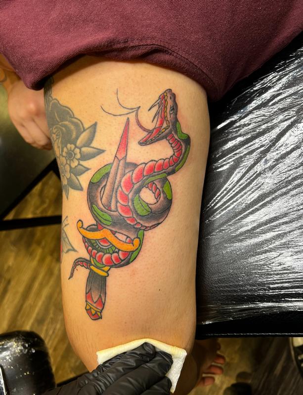 Traditional Color Snake & Dagger