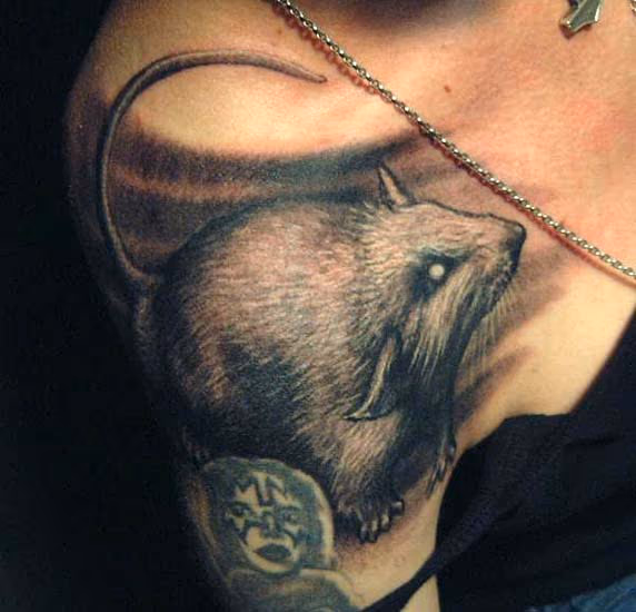 Dark mouse tattoo