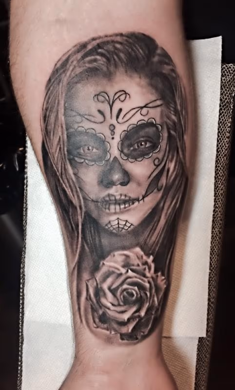 Day Of The Dead Girl and Rose