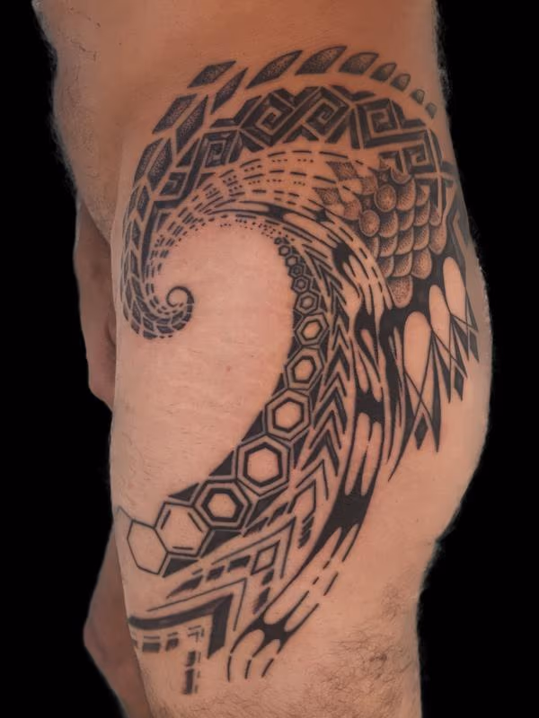 Polynesian decorative piece
