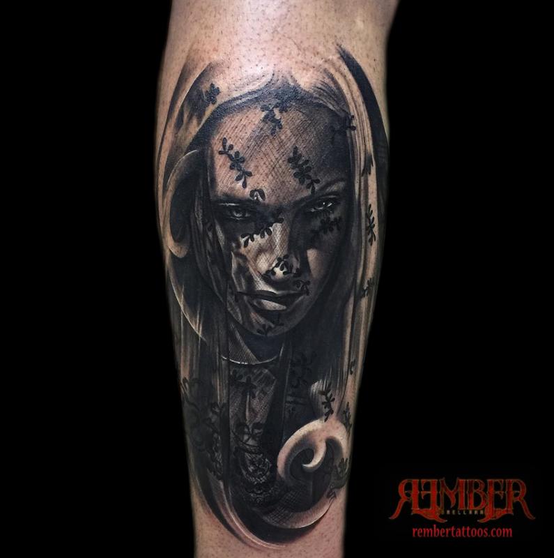Black and grey veiled lady