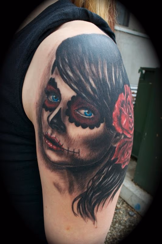Day of the Dead Girl Blue Eyes Roses