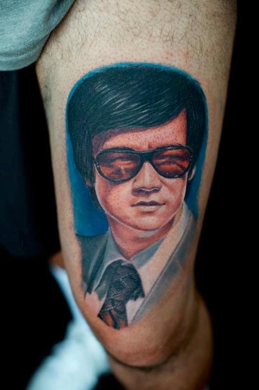 Bruce Lee with stunner shades Glasses