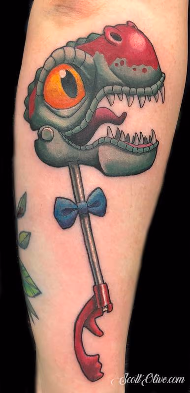 Dino Pincher