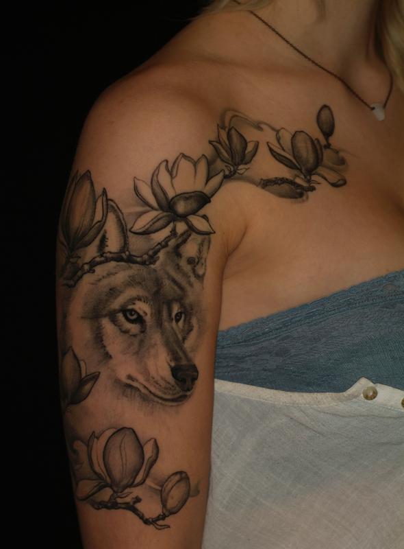 Wolf Sleeve