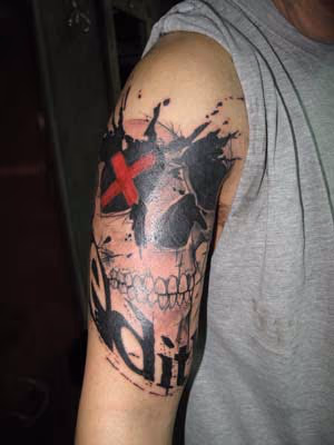 EDIT skull tattoo