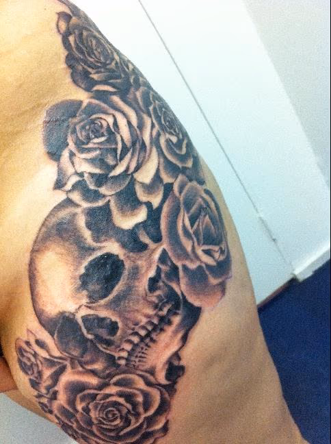 Skull and Roses