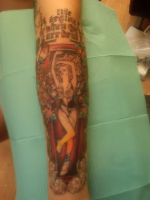 Art Nouveau arm piece