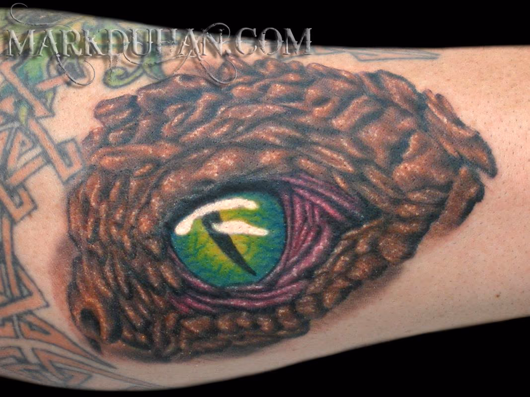 TREE EYE