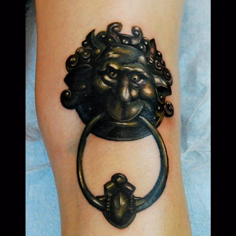 knocker