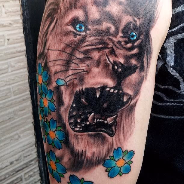 Lion and cherry blossoms