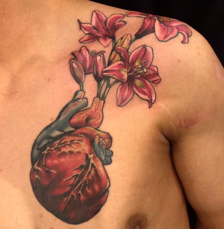 Damon Conklin Heart Lilly Vase