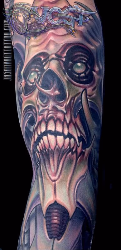 Color skull on bicep