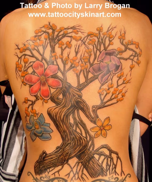 Bootywood tree with flowers