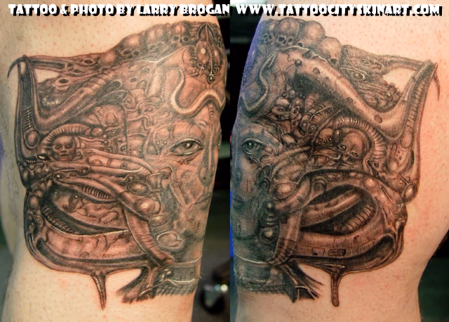 HR Giger Li 1 on knee