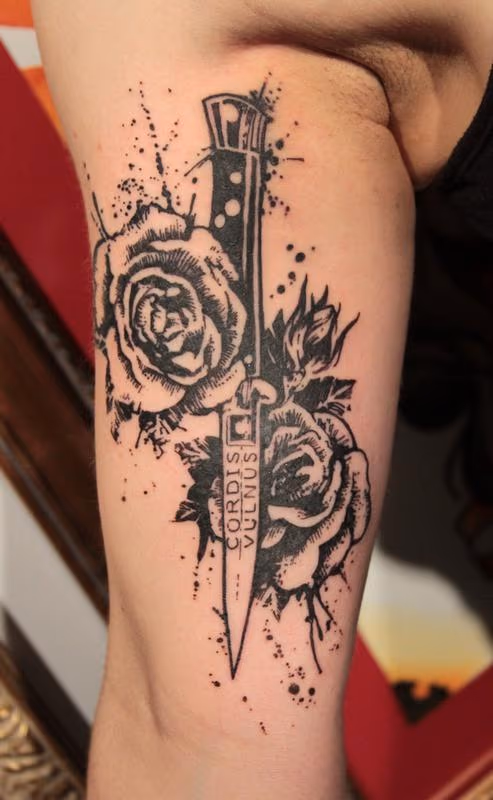 Rose Switchblade