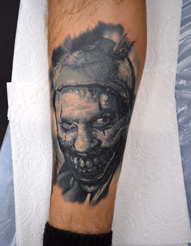 Twisty American Horror Story Portrait