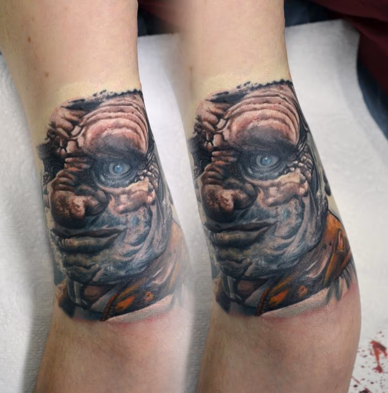 Hogel Portrait, Labrynth Tattoo