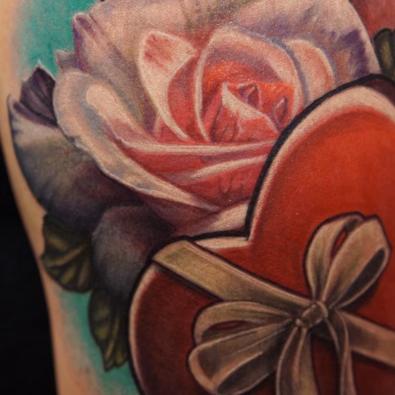 Rose in Heart box (Detail)