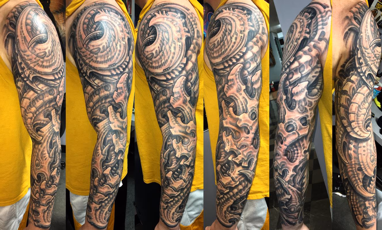 Biomech Sleeve Black and Gray