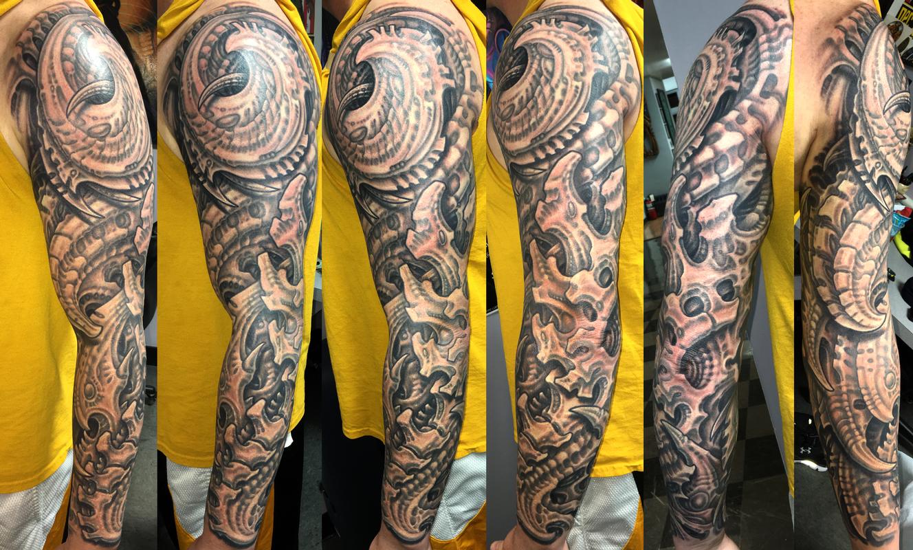 Biomech Sleeve Black and Gray