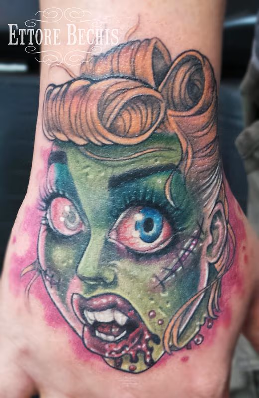 Zombie Pin Up