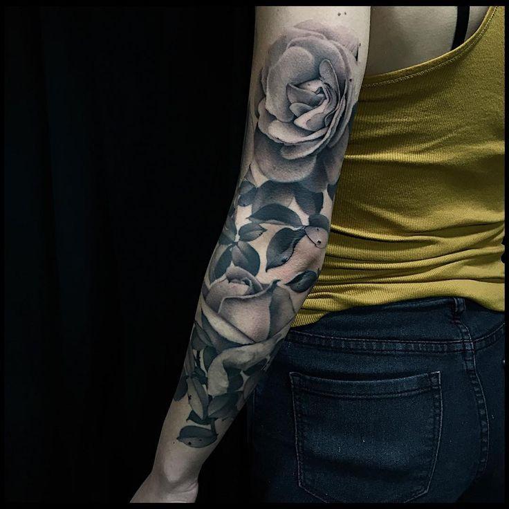 Rose Sleeve