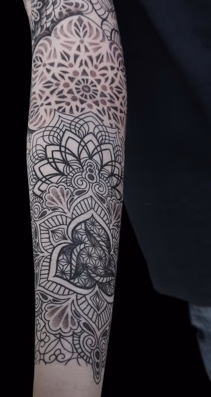 dotwork linework mandala tattoo done on the 4th day at Off the Map, Cervignano del Fruili , Italy