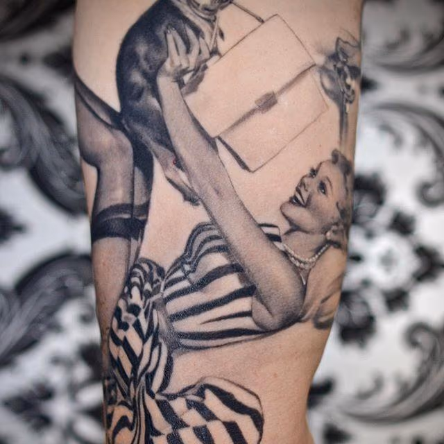 Pin up