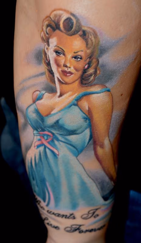 Pin up