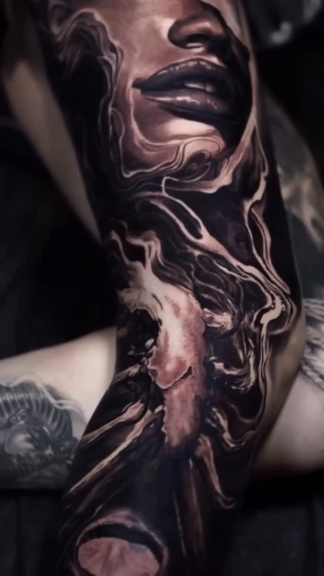 Insane collaboration by @michaelperryart & @zach.the.ripperr. Done over three days.