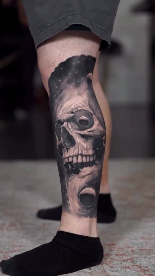 Healed skull space by @michaelperryart