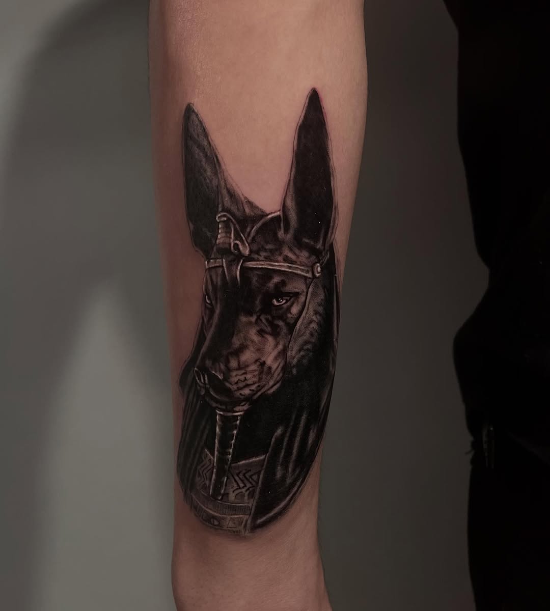 Trusted me with his idea and left with a clean piece ! Always enjoy late night session !