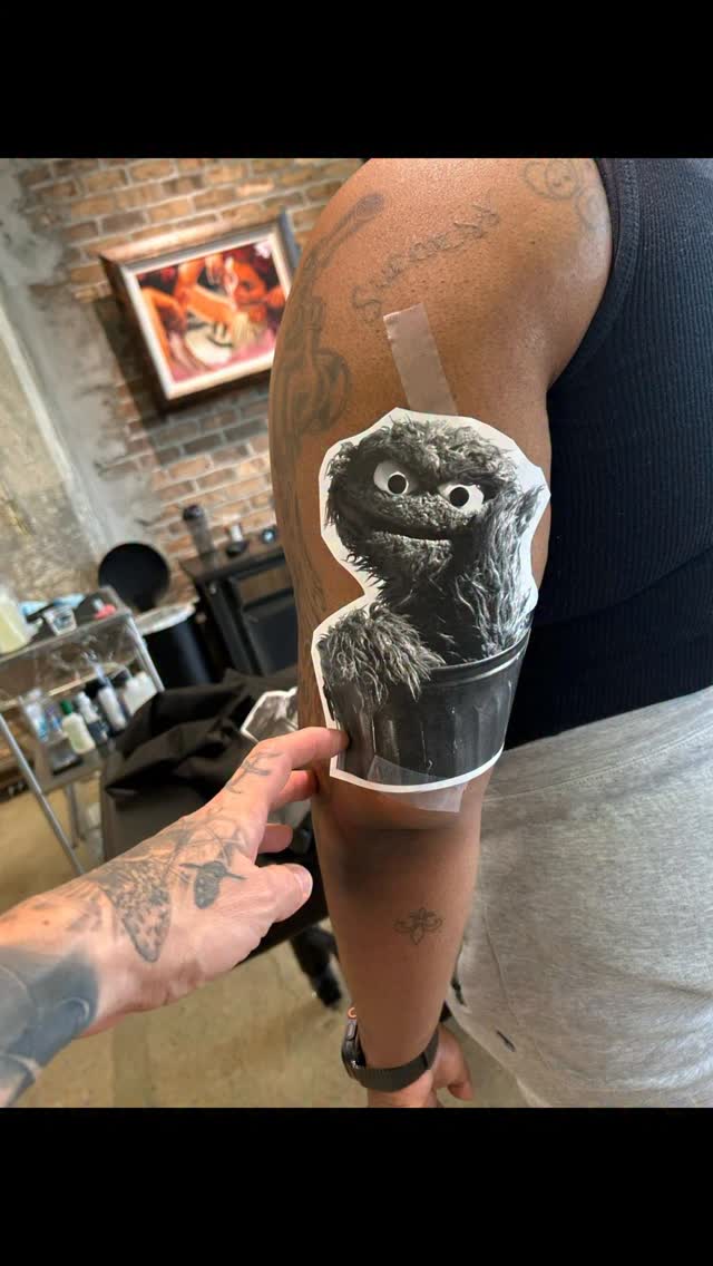 Oscar the Grouch! Such a fun piece to bring to life. Grateful every day that I get to do what I love and follow my passi