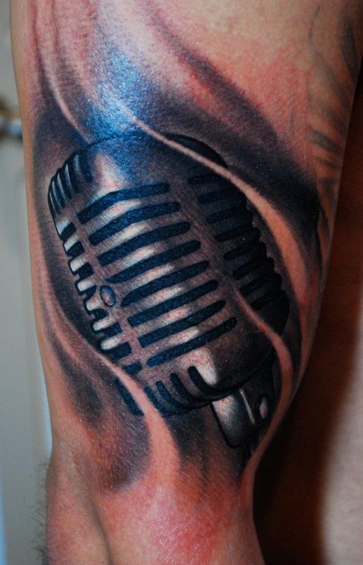 Microphone